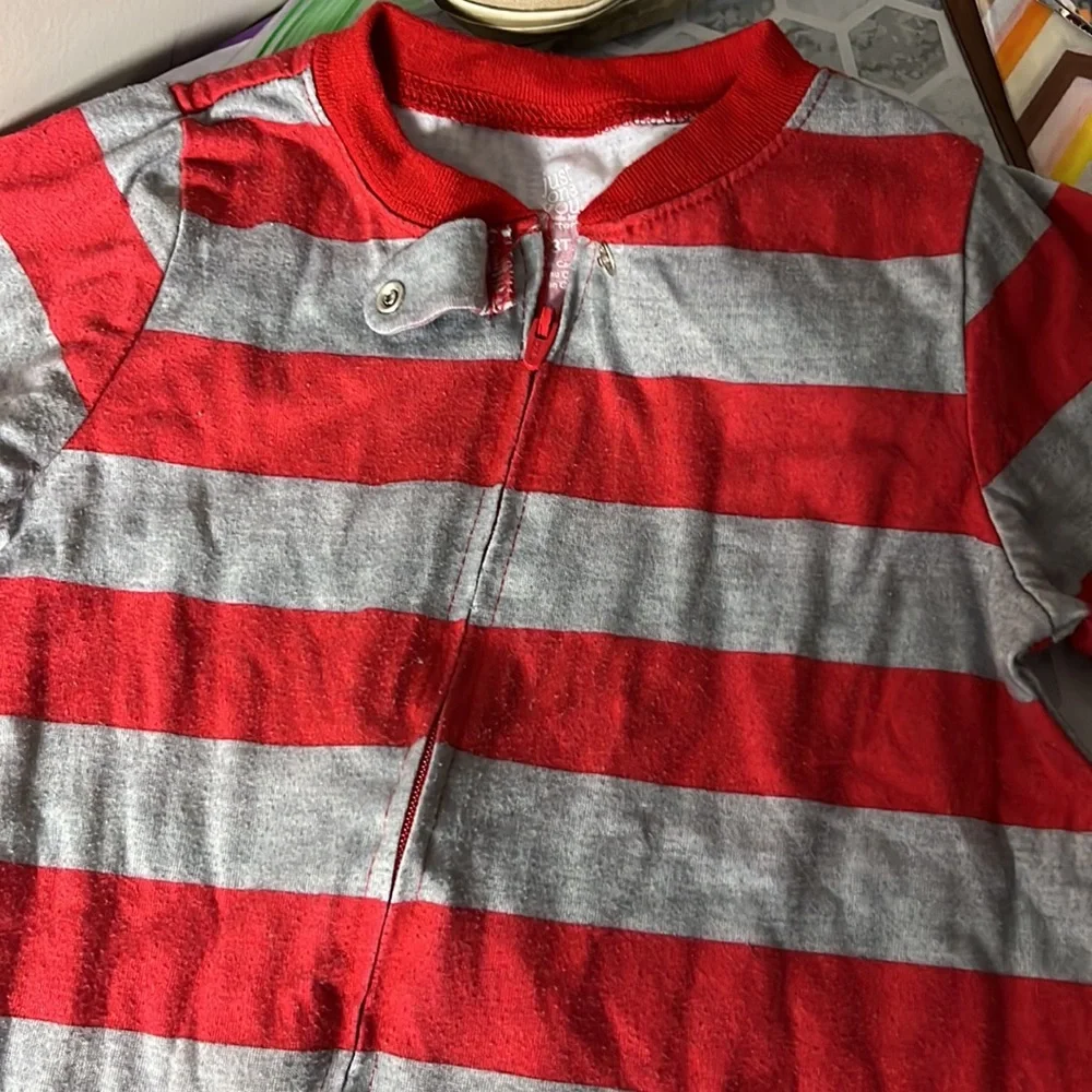 Carters 3T Gray Red Long Sleeve Footie Zip Up Pajamas